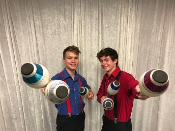 Circus Kaput Wonder Brothers 